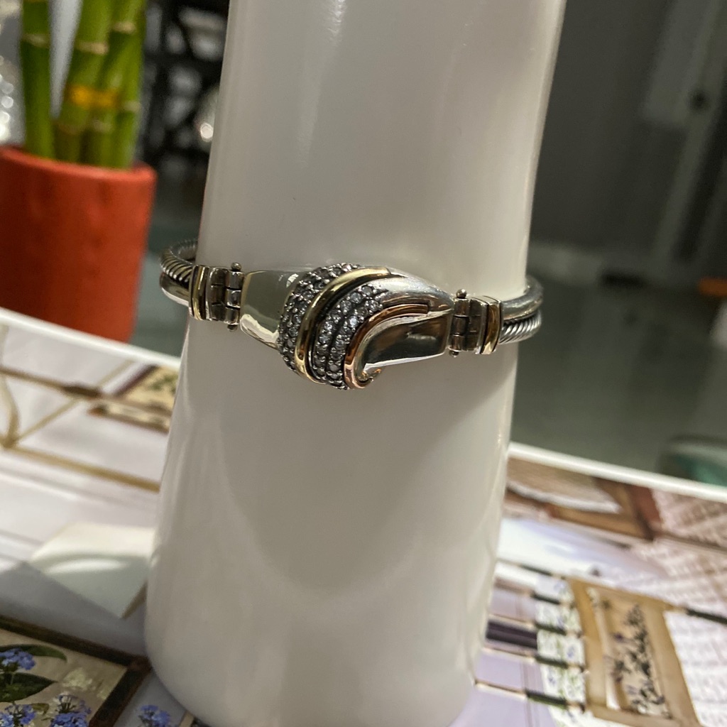 Bracelts